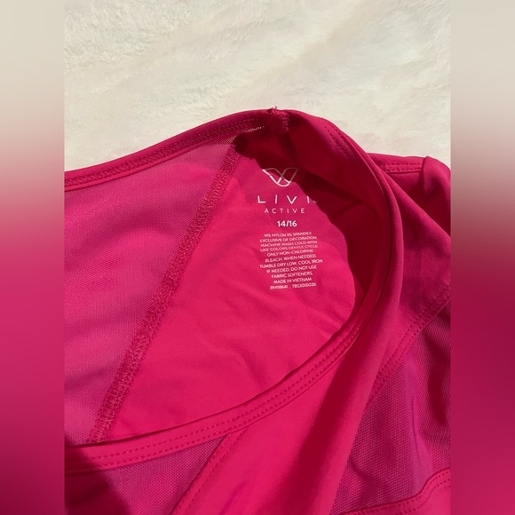 Livi Active 14/16 pink exercise tshirt with mesh barbiecore mean girls valentine - Picture 4 of 6
